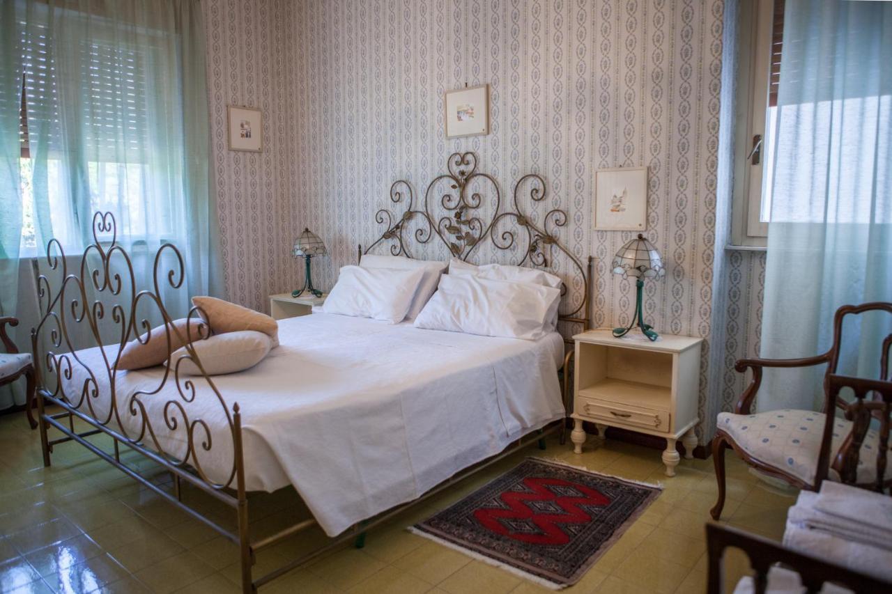Un Tuffo Nella Baia Di Capomulini Bed & Breakfast Acireale Exterior photo